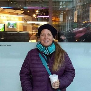 Meet your Posher, Angela