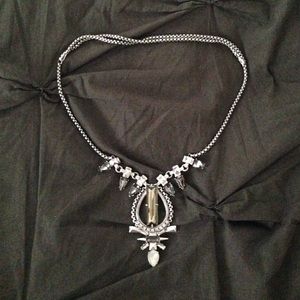 Stella & Dot Eclipse Pendant Necklace