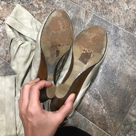 CUTE Wedge Boots - Picture 4 of 4