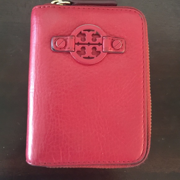 Tory Burch Amanda zip around here key pouch