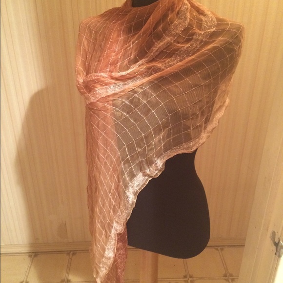 Gorgeous Semi Sheer Gradient Toned Golden Scarf - Picture 4 of 4