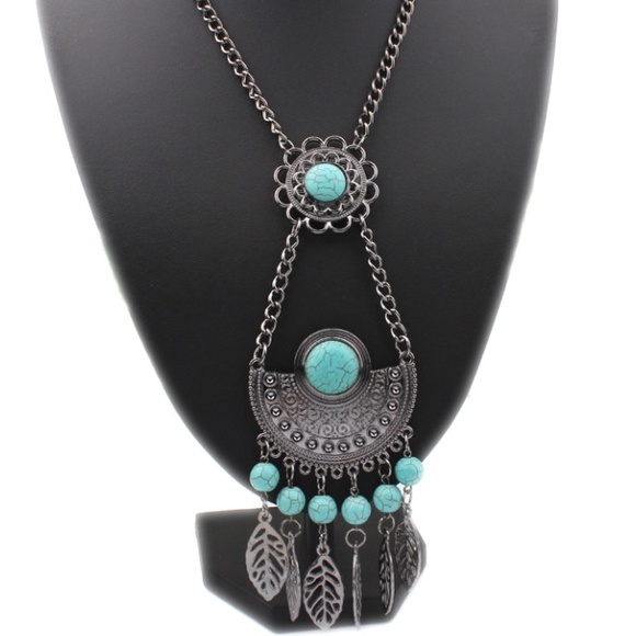 Leaf turquoise statement necklace - Picture 2 of 4