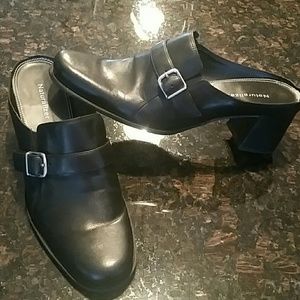 REDUCED!! Black Naturalizer size 9M Mule