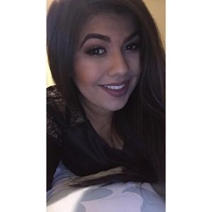 Meet your Posher, Christina