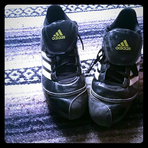 Adidas softball cleats