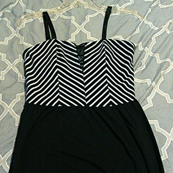 Size M Maxi dress
