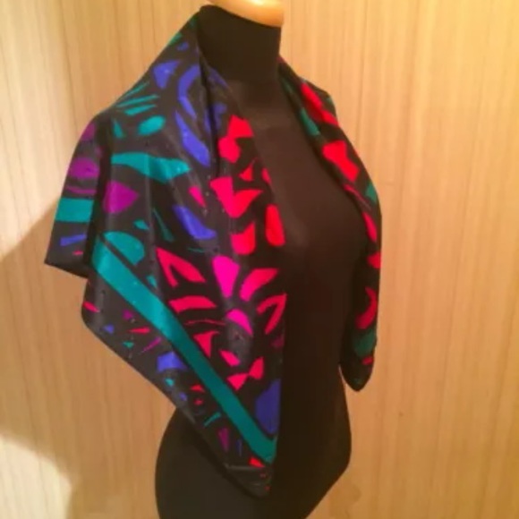 Vintage Abstract Geometric Floral Print Scarf NWOT