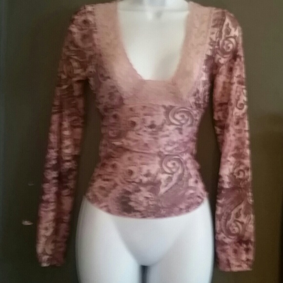 Bebe long sleeve shirt size xs, purple flowers