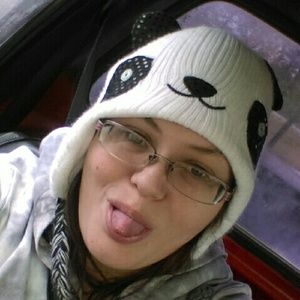 Meet your Posher, Kristin