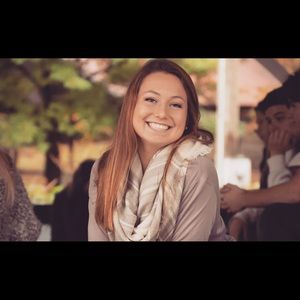 Meet your Posher, Bailey