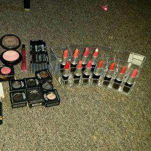 Mac make up