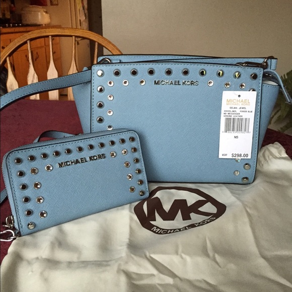 SOLD!!!! Michael Kors Selma Messenger Bag/Wallet