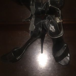 Sexy Blk Ankle Strap Heels🔥