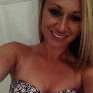 Meet your Posher, Monica