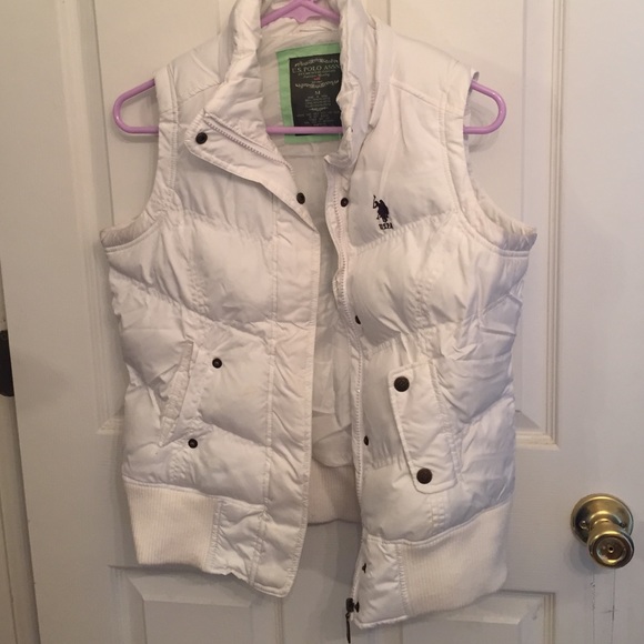 White puffer vest