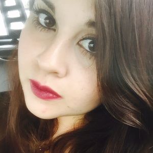 Meet your Posher, Fabiola