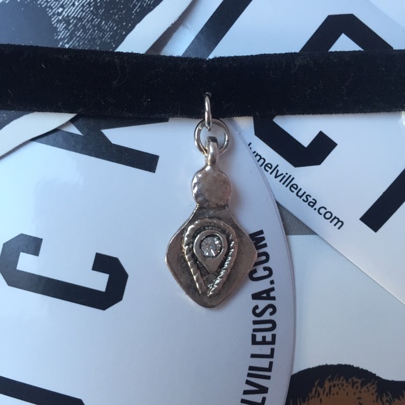 Vanessa mooney teardrop choker