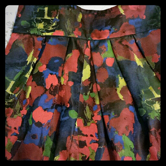 Skirt - Picture 1 of 2