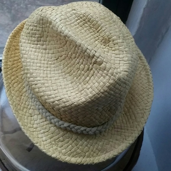 Fun Straw Hat! - Picture 2 of 3
