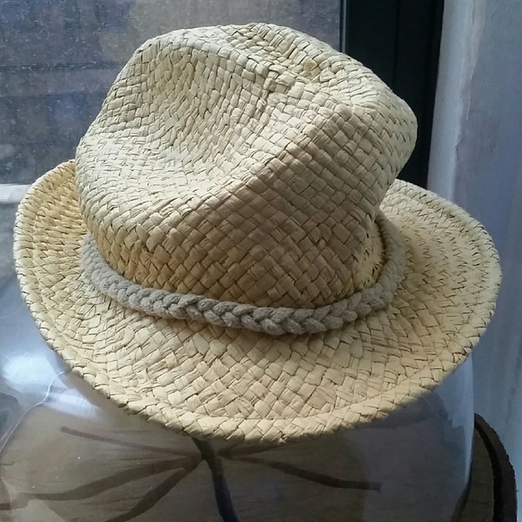 Fun Straw Hat! - Picture 3 of 3