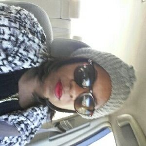 Meet your Posher, Donnda