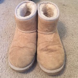 Sand mini uggs