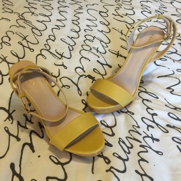 Yellow, wedged sandals