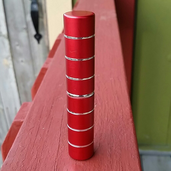 💕💕💕💕NWOT Small Red Makeup Brush💕💕💕💕 - Picture 3 of 3