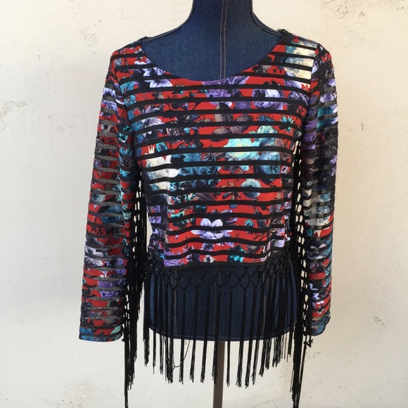 Ladies Red Floral Fringe Boho Top NWOT