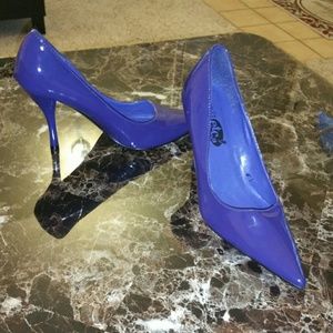 New purple pumps