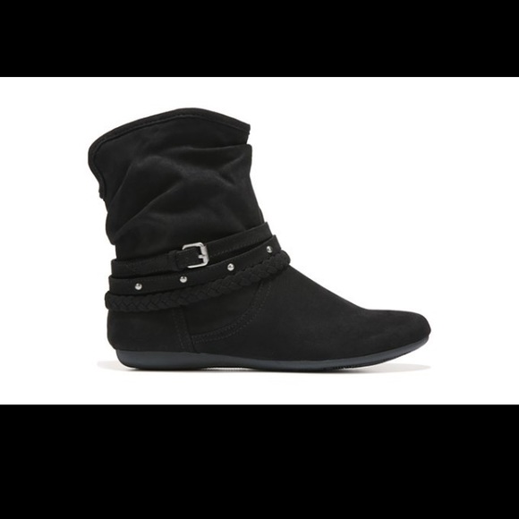 Report Shoes - Beautiful black boots!