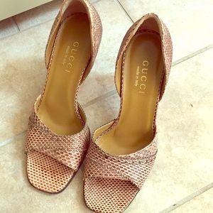 Pre loved Gucci snakeskin pump authentic