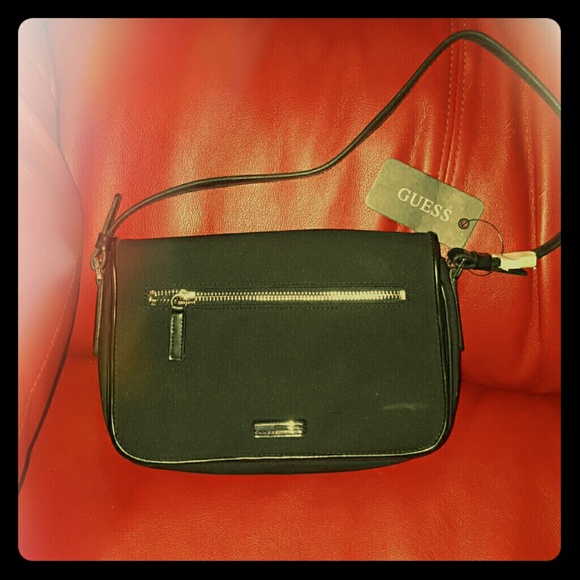 Guess purse NWT