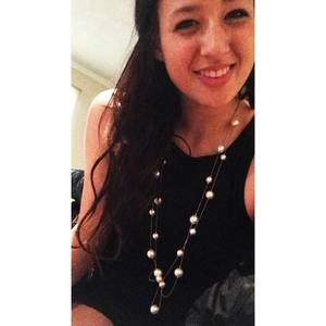 Meet your Posher, Kayla