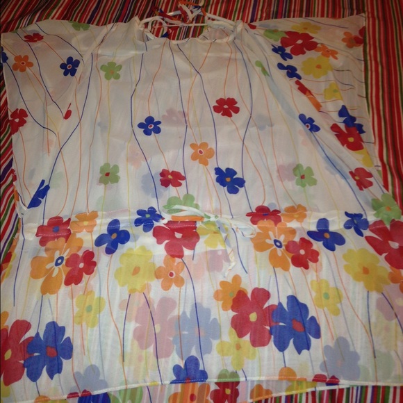Flower top , forever 21 size large