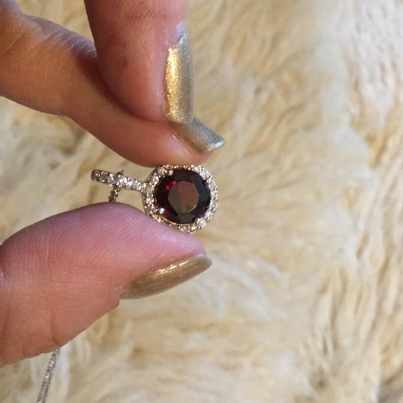 Sterling silver and Garnet necklace - Picture 2 of 3