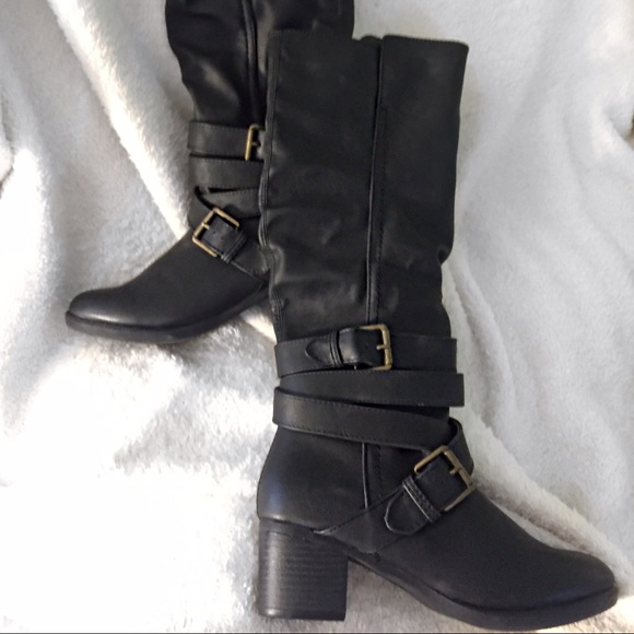 Women's Target Boots NWOT