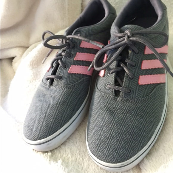 Adidas Originals skating style sneaker