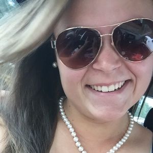 Meet your Posher, Haley