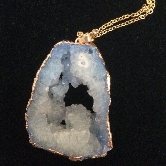 Natural stone Druzy necklace - Picture 2 of 4