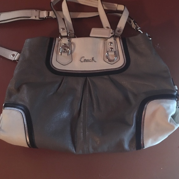 Vintage Coach shoulder bag