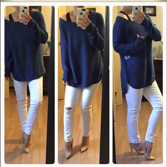 For Amy๐Buyers fave ๐ ribbed navy top - Picture 3 of 4