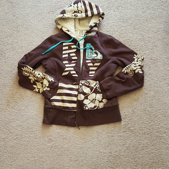 Roxy - Picture 2 of 2