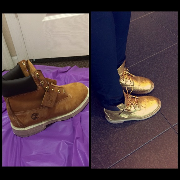 Custom colored glitter timbs 💜❤️💙💚💛 - Picture 3 of 3