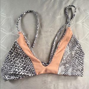 🌺 Pupukea top 🌺