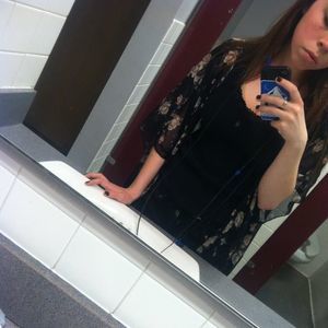 Meet your Posher, Olivia