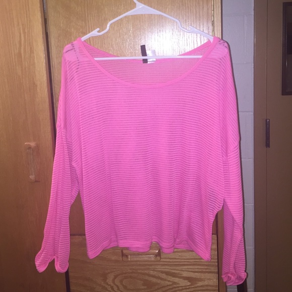 Pink top - Picture 2 of 3