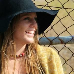 Meet your Posher, Lyndsie