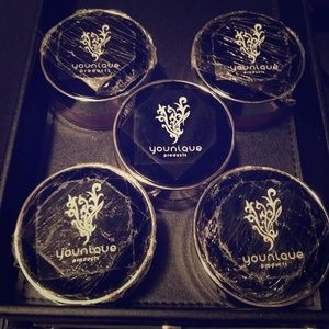 Younique Minerals Powder Blush