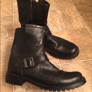 Kenneth Cole Reaction Boots